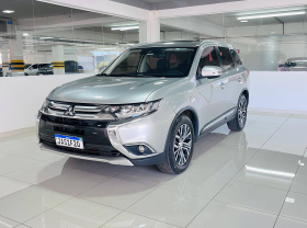 MITSUBISHI Mitsubishi Outlander 2.2 16v Diesel Automática